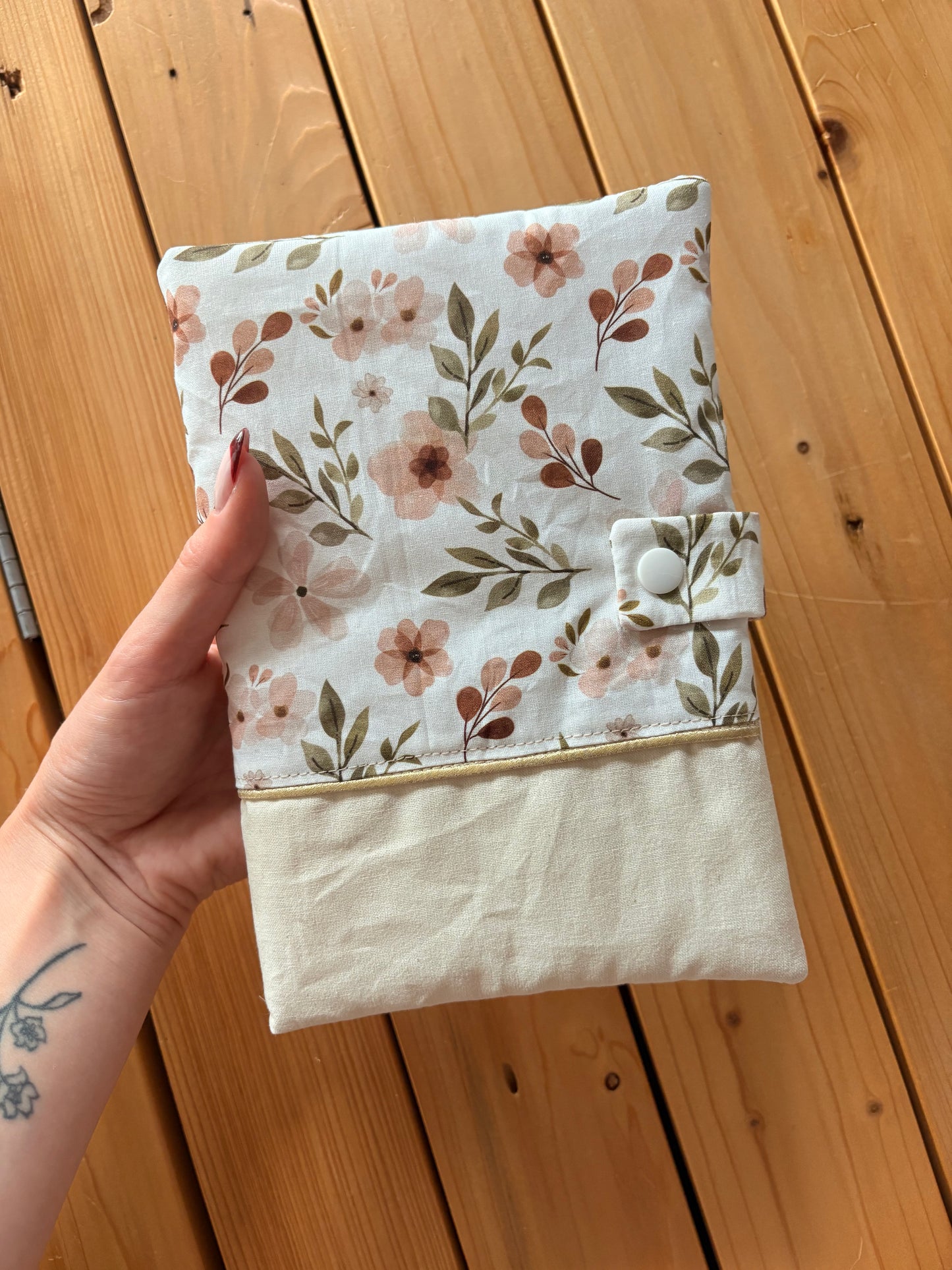 Protège carnet de santé - Fleuri